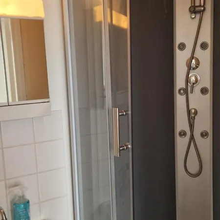 Le Cent Cinq Βισύ